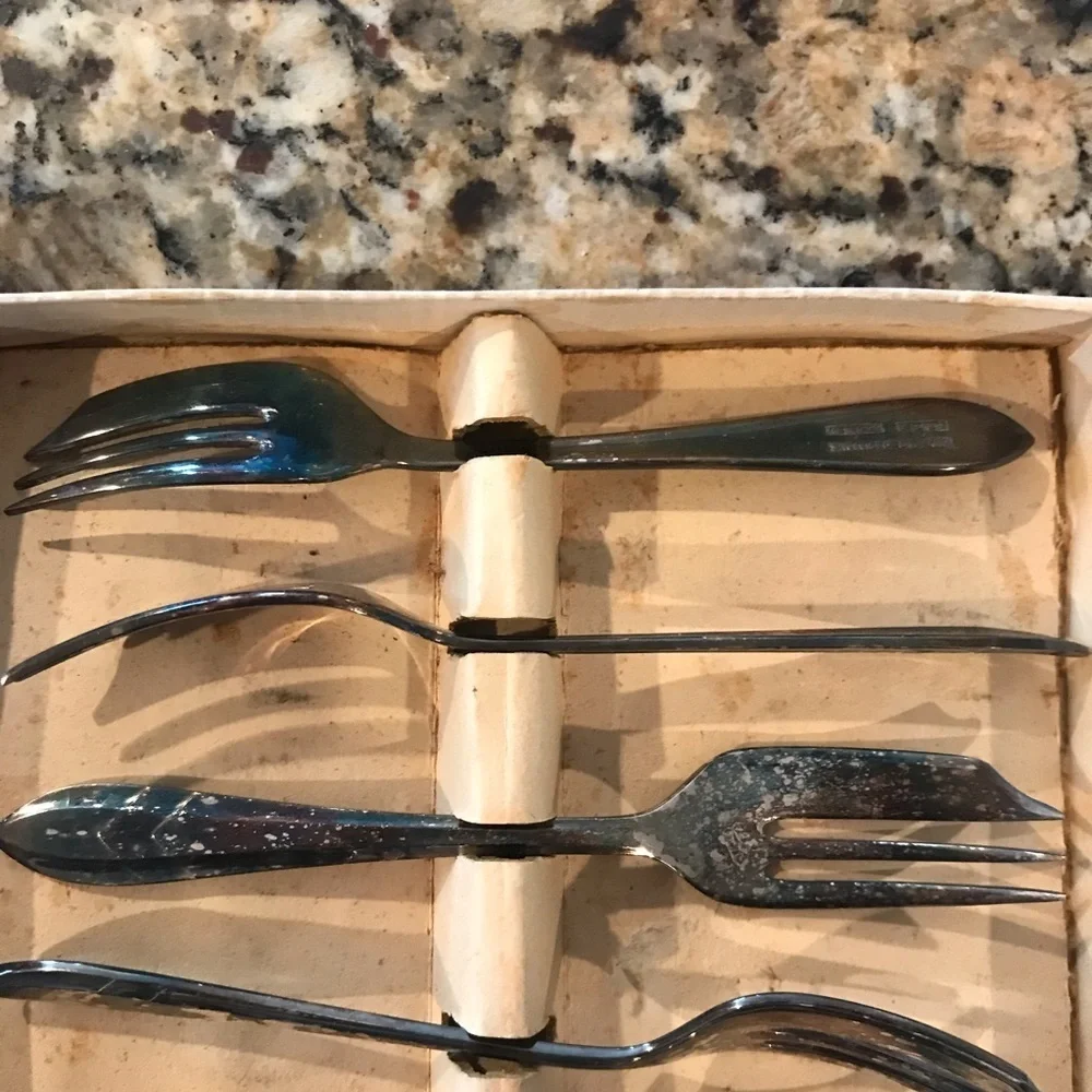 🍴VINTAGE Sheffield England Loxley Pastey Forks